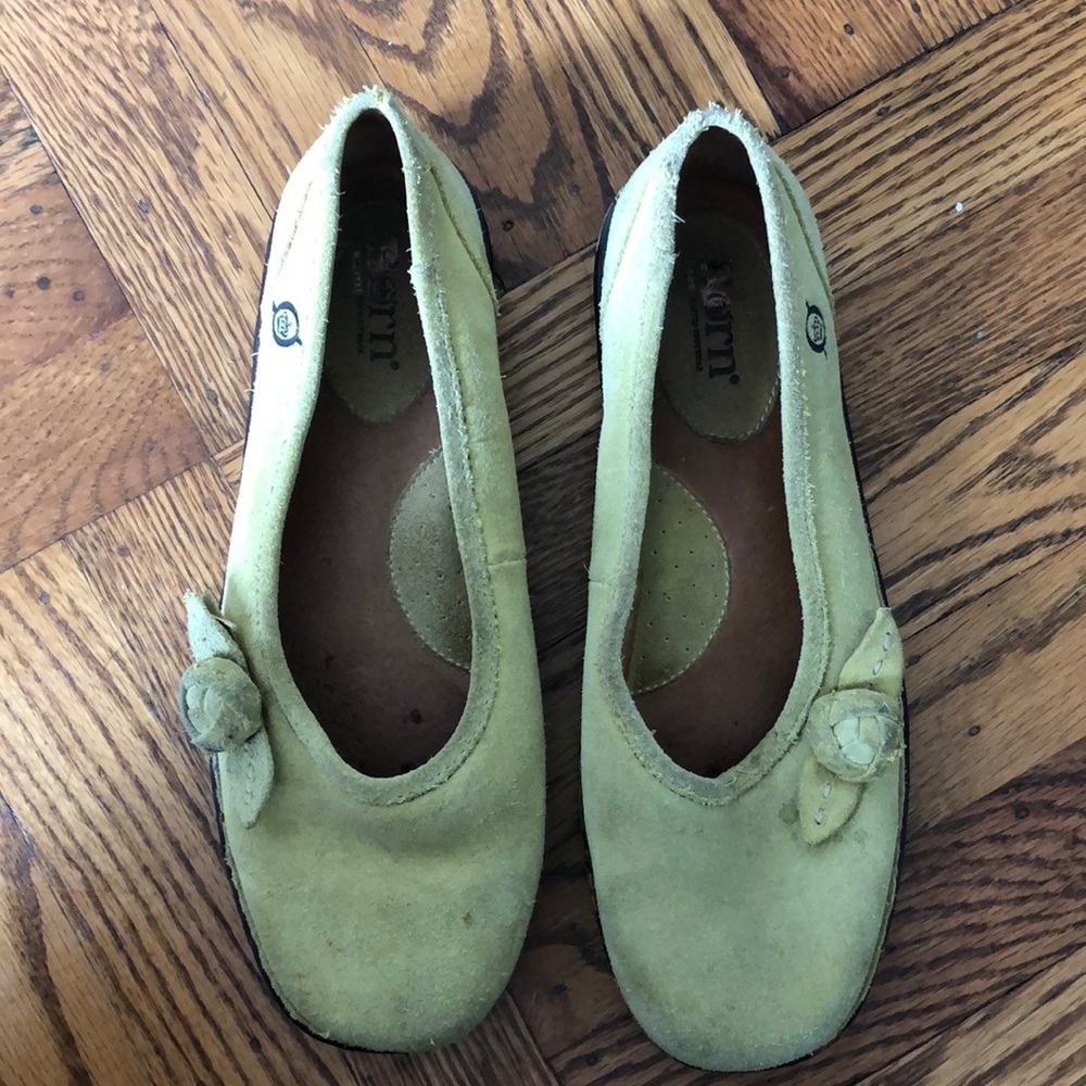 Börn Green shoes- comfortable! 😁🌳